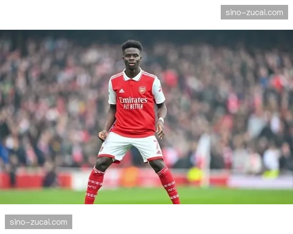 萨卡伤愈归队 阿森纳飞翼的右路突破仍是英格兰队倚仗