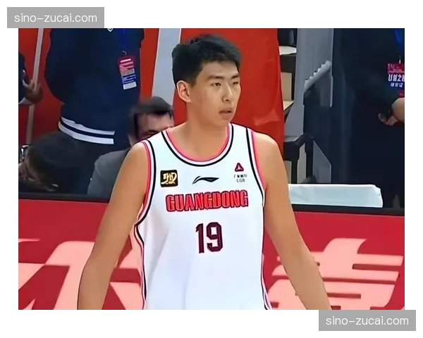 徐昕正负值+19统治内线，广东调整战术完成逆转